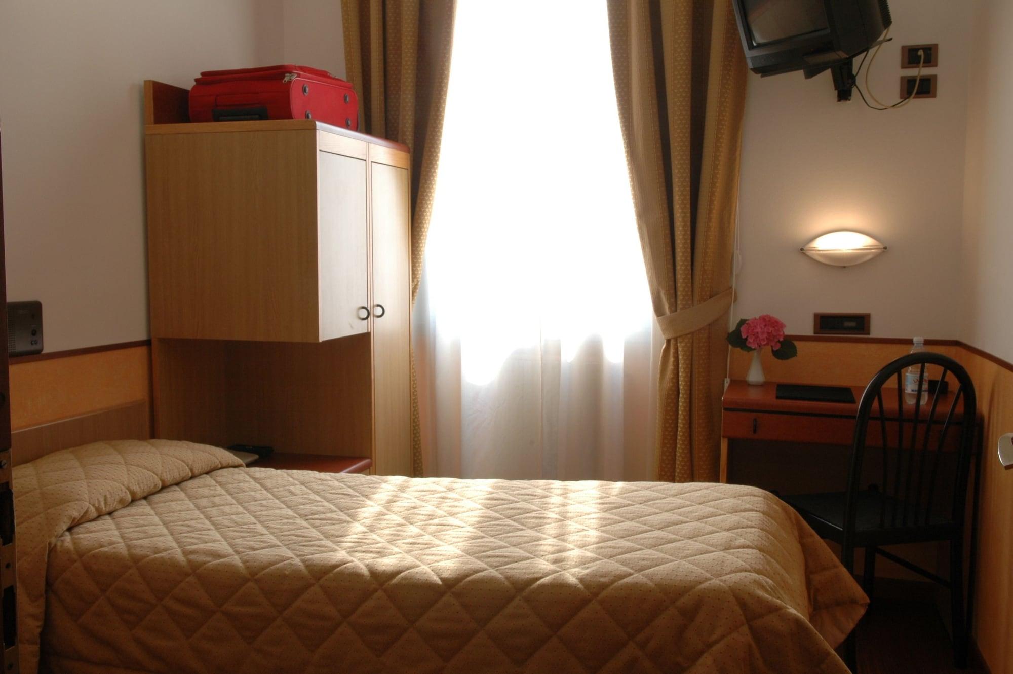 Hotel Aspromonte Mailand Exterior foto