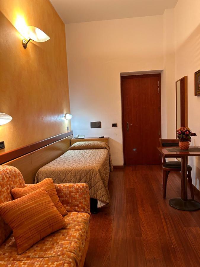 Hotel Aspromonte Mailand Exterior foto