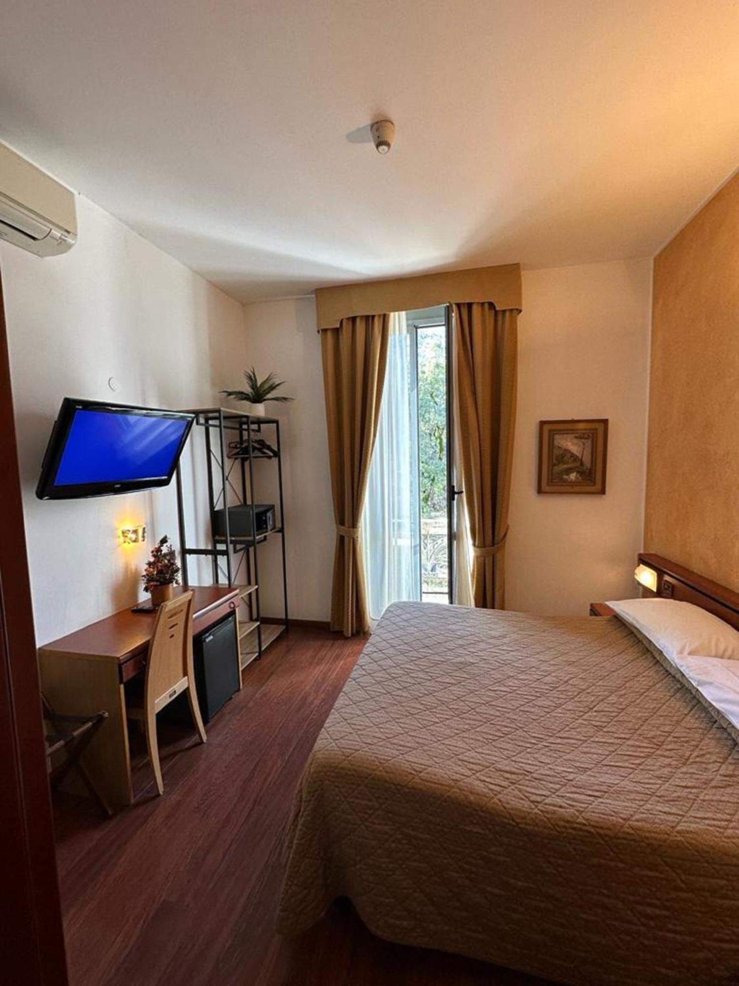 Hotel Aspromonte Mailand Exterior foto