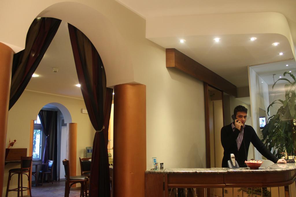 Hotel Aspromonte Mailand Exterior foto